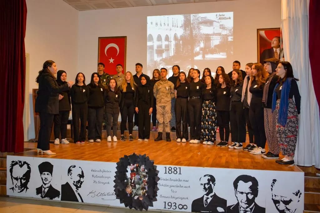 10 Kasım Gazi Mustafa Kemal ATATÜRK'ü Anma Programı 